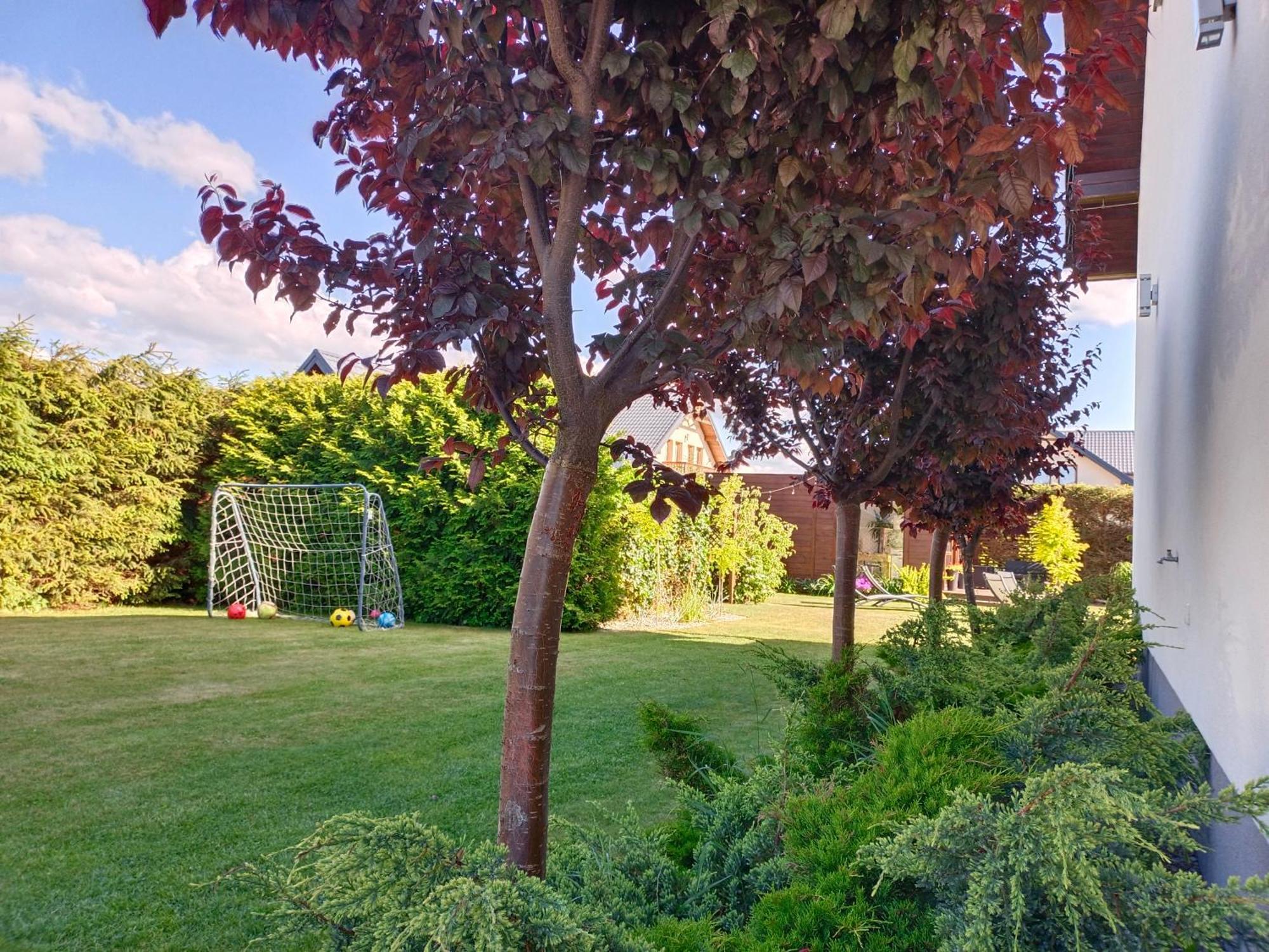 Villa Cork Дебки Екстериор снимка