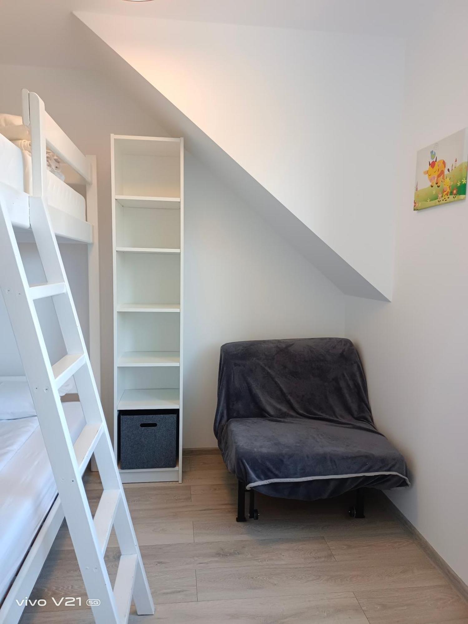 Villa Cork Дебки Екстериор снимка