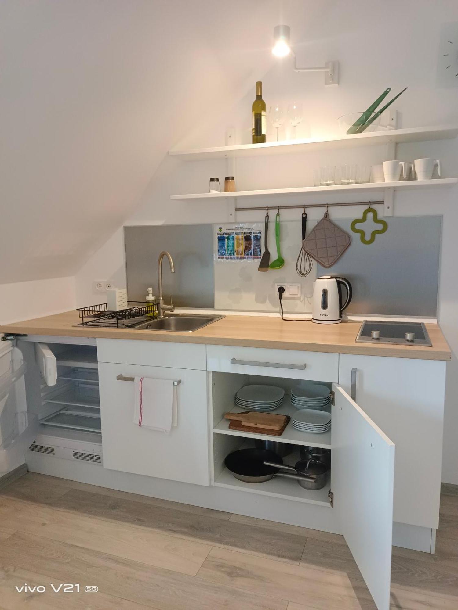 Villa Cork Дебки Екстериор снимка