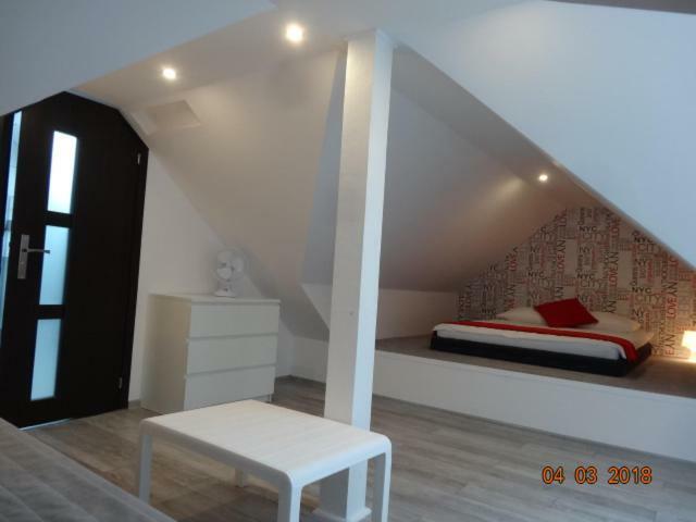Villa Cork Дебки Екстериор снимка